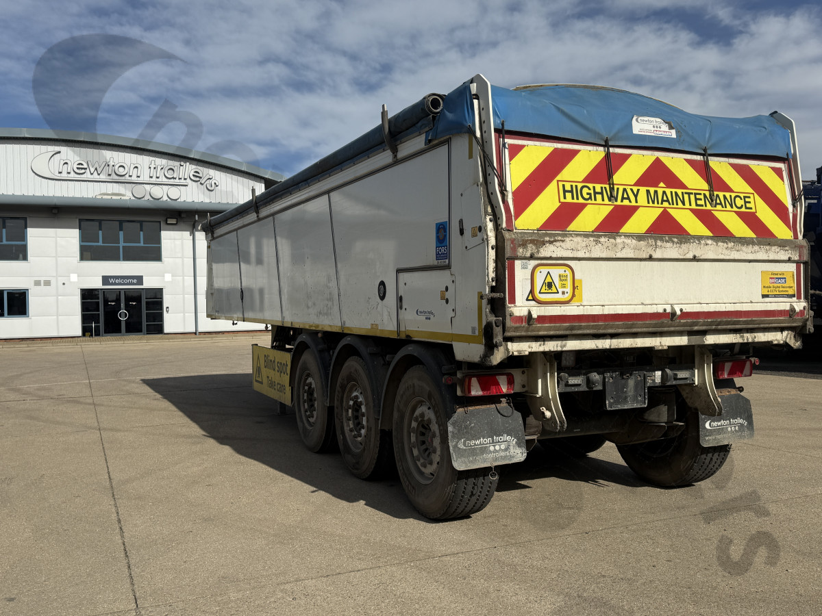 Hire Used 2022 Fliegl Asphalt Ejector Trailer