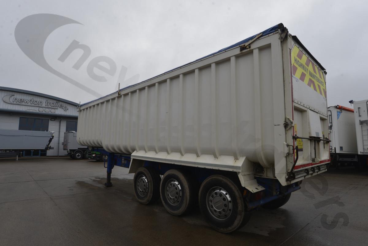 Used 2015 Wilcox CV Bathtub 'U' Shape Ribsided Tipping Trailer