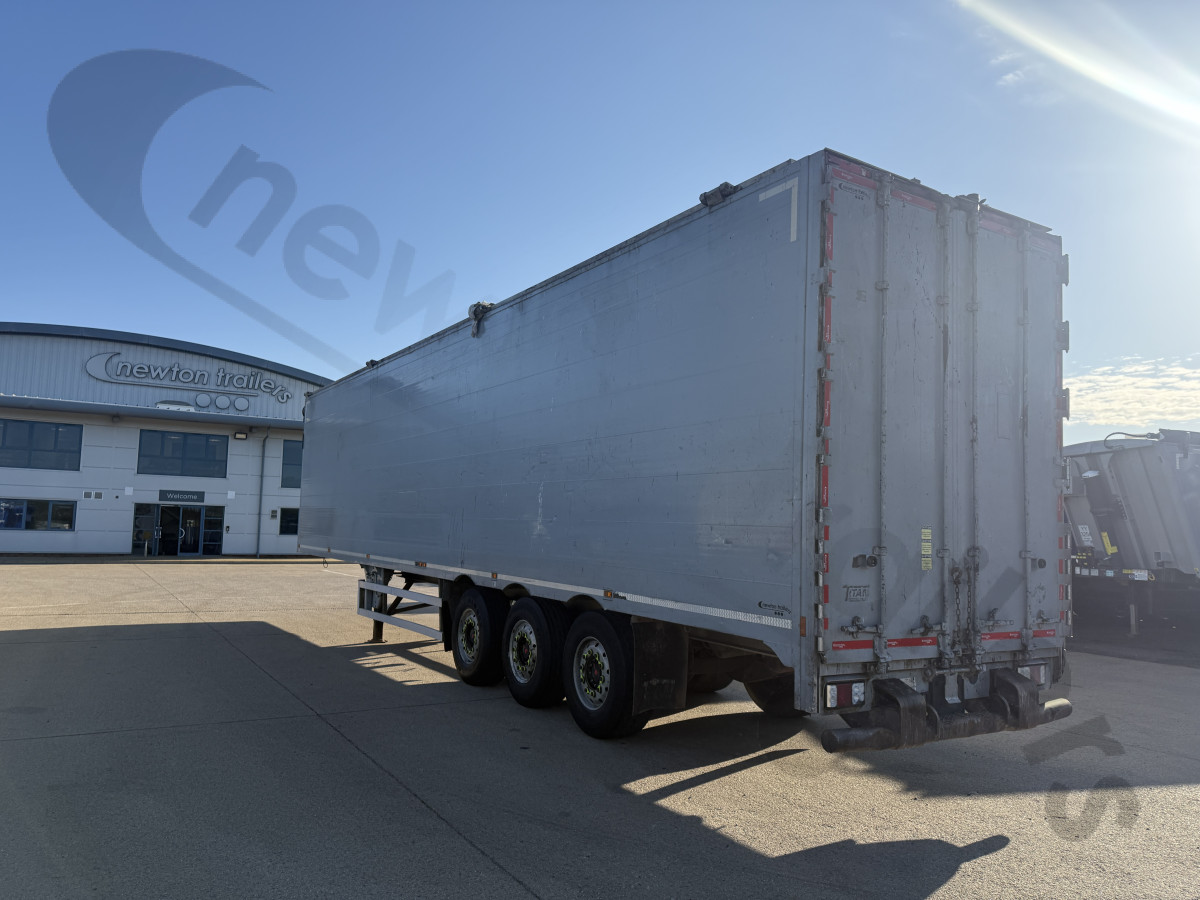 Used 2019 Titan Heavy Waste & Landfill Moving Floor Trailer