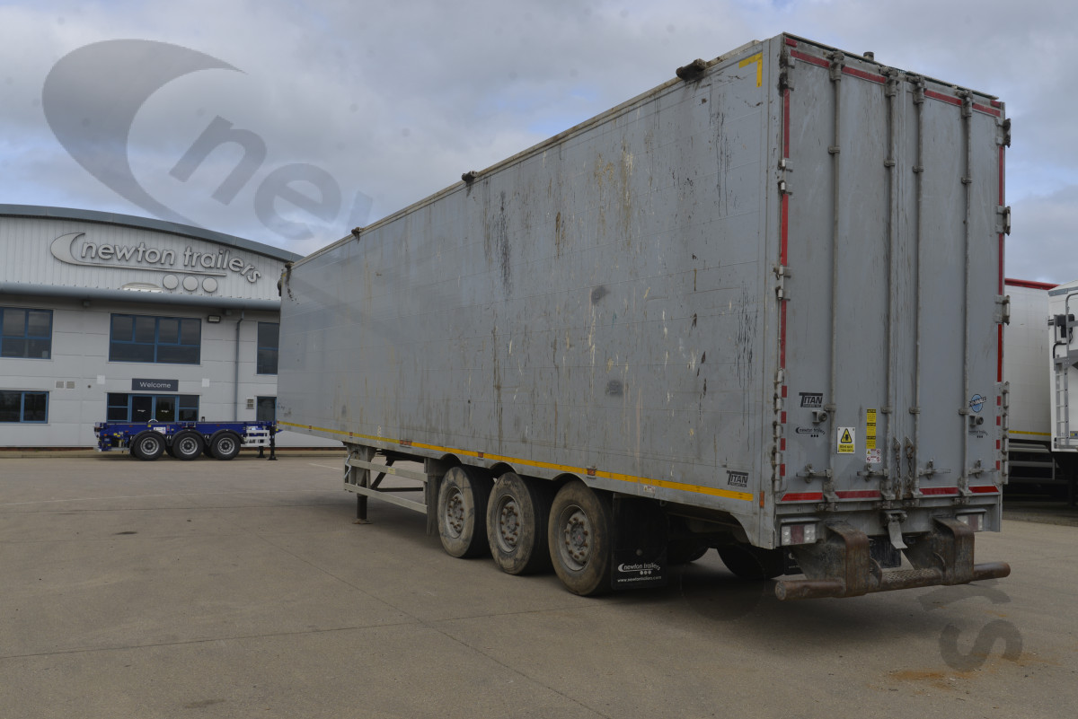 Hire Used 2017 Titan Heavy Waste & Landfill Moving Floor Trailer