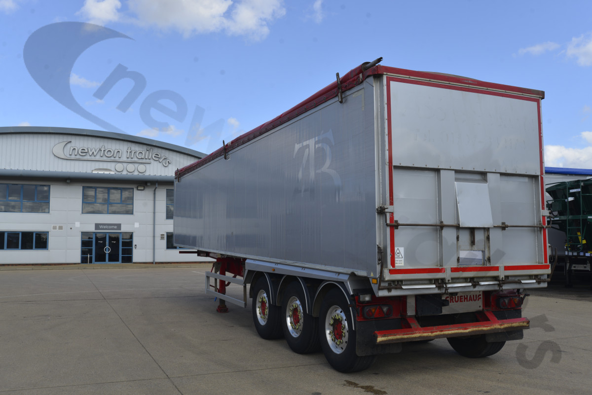 Used 2015 Fruehauf Plank Sided Tipping Trailer