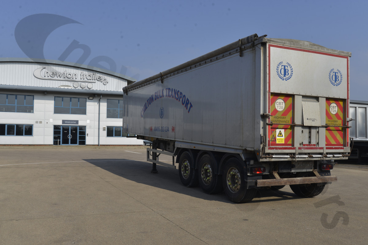 Used 2015 Fruehauf Plank Sided Tipping Trailer