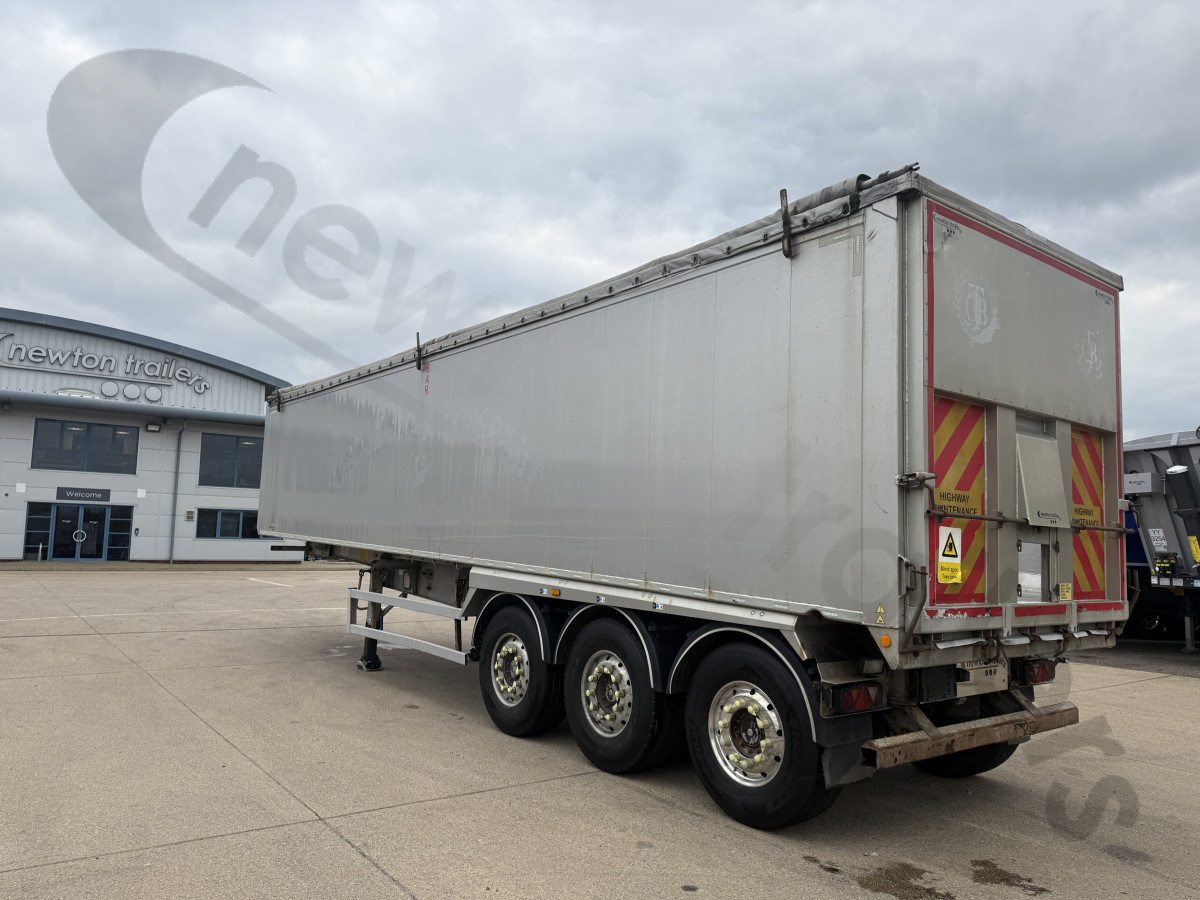 Used 2016 Fruehauf Plank Sided Tipping Trailer