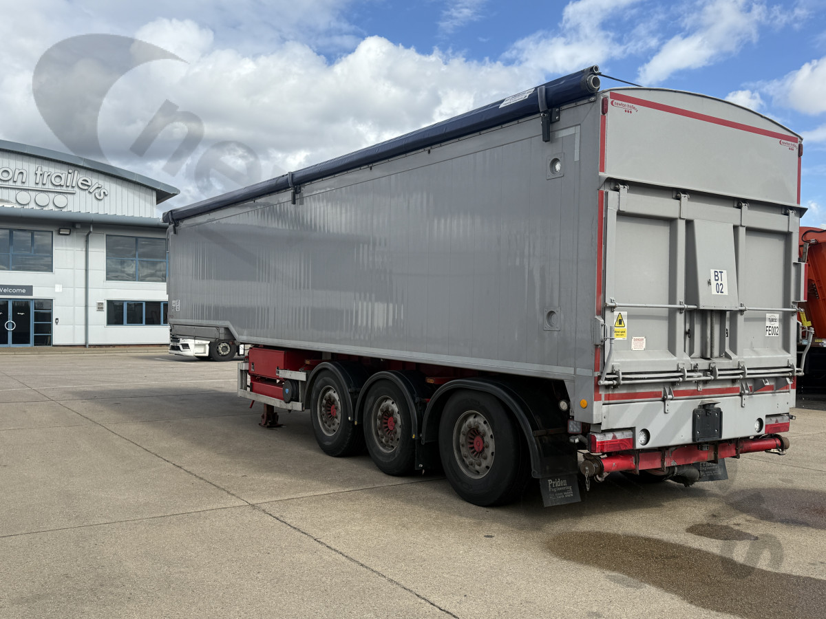Used 2015 Priden Blowing Tipping Trailer