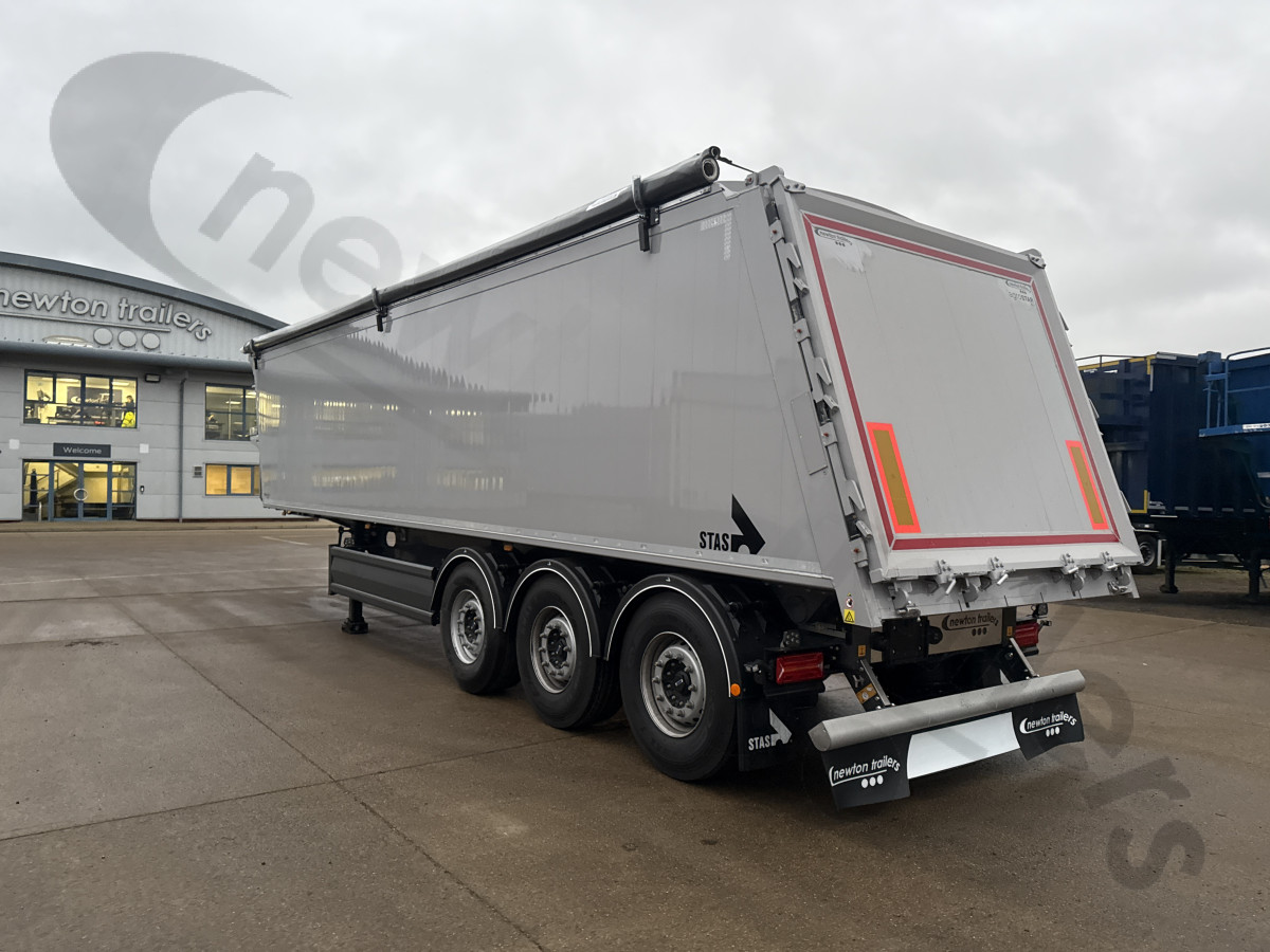 New 2025 STAS Watertight Tipping Trailer