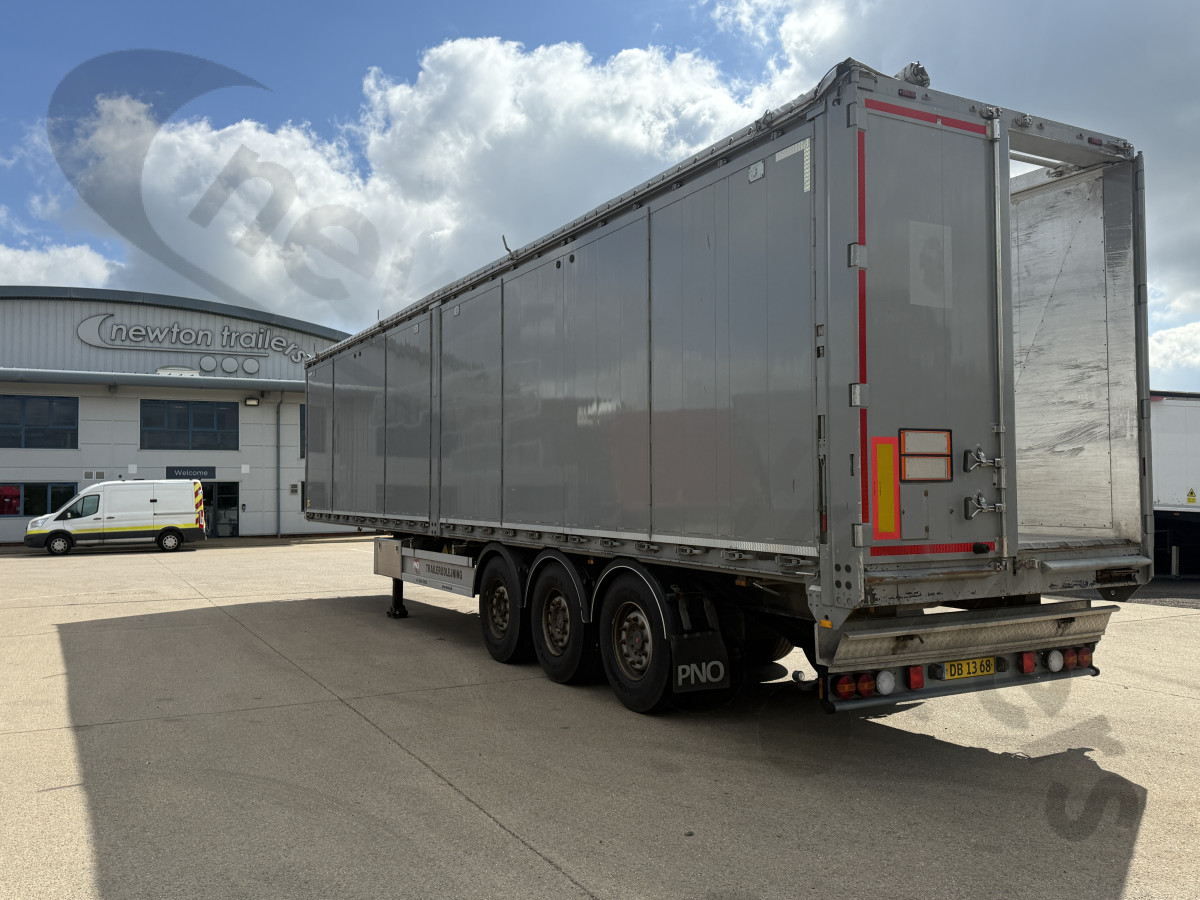 Used 2019 Kraker Side Door Moving Floor
