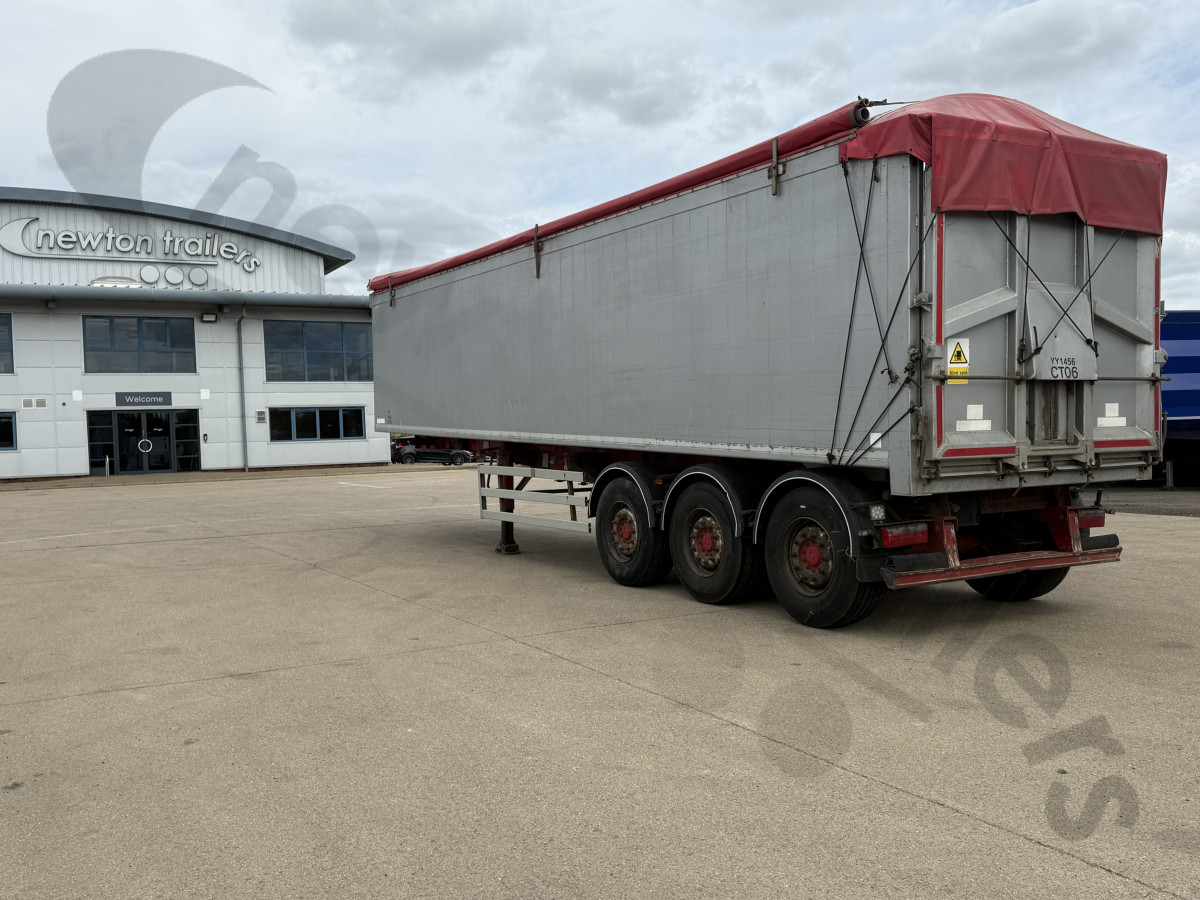 Used 2014 Weightlifter Plank Sided Tipping Trailer