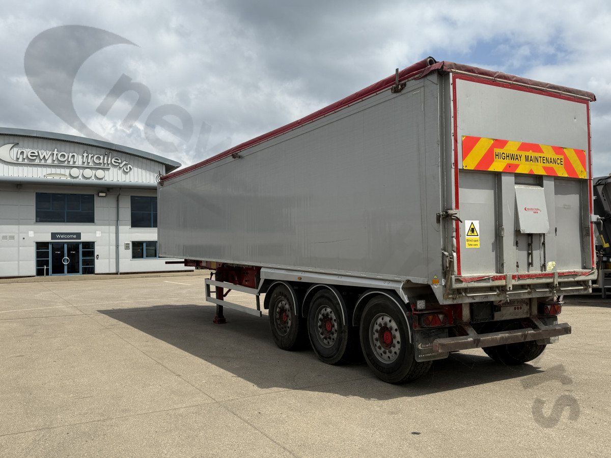 Used 2015 Fruehauf Plank Sided Tipping Trailer